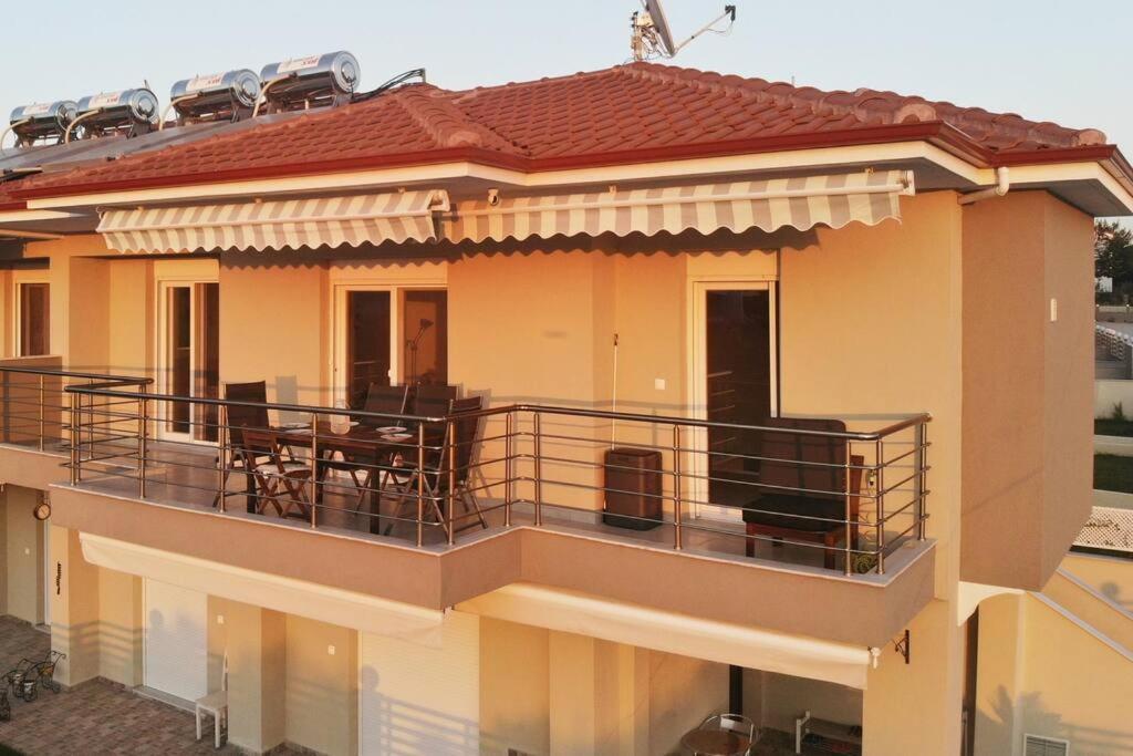 Orange Apartment Никити Экстерьер фото