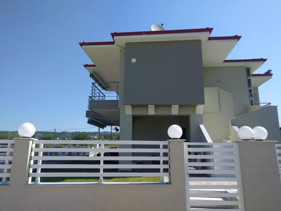 Orange Apartment Никити Экстерьер фото